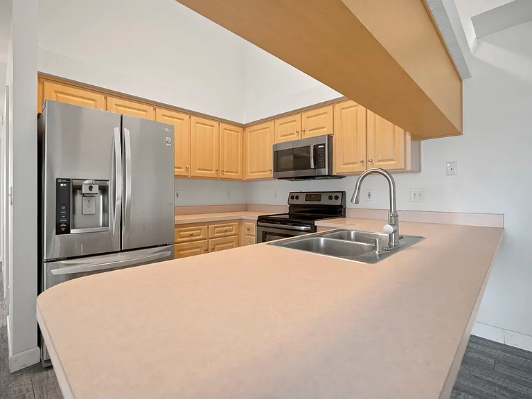 1013 Apollo Beach Blvd — Photo 4