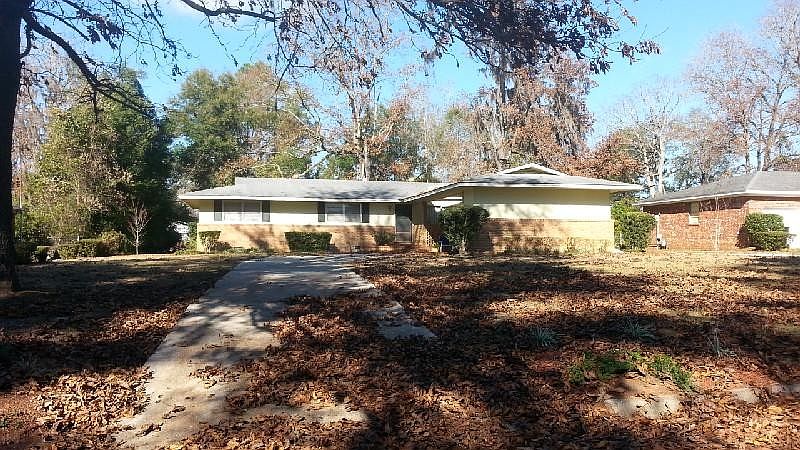 1st image of 3028 Tipperary Dr