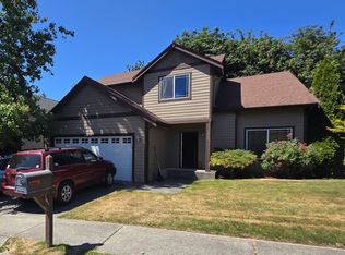 1080 Heron Ridge Ave, Pt Orchard, WA 98366