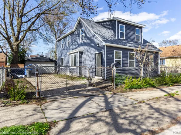 8237 Packard Ave, Warren, MI 48089
