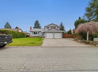 18166 54th Ave, Surrey, BC V3S 7Z1