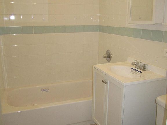 4th image of 3460 25th St