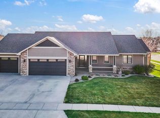 2809 Preakness Ave, Yankton, SD 57078