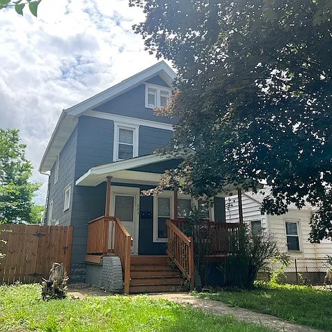 623 E Markison Ave Photo 1
