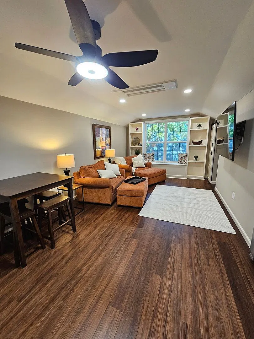Charming 1BR Apartment in Columbia — Photo 4