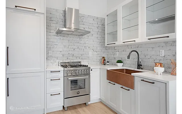 Rented by Douglas Elliman | media 10