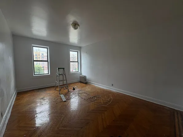 1738 University Avenue image 6 of 6