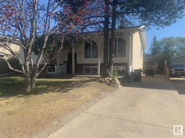 33 Greystone Cres, Strathcona County, AB T8A 3E3