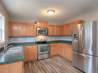 104 Oakridge Dr, Forest City, NC 28043