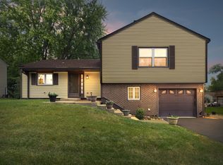 137 Sherman Ct, Bartlett, IL 60103