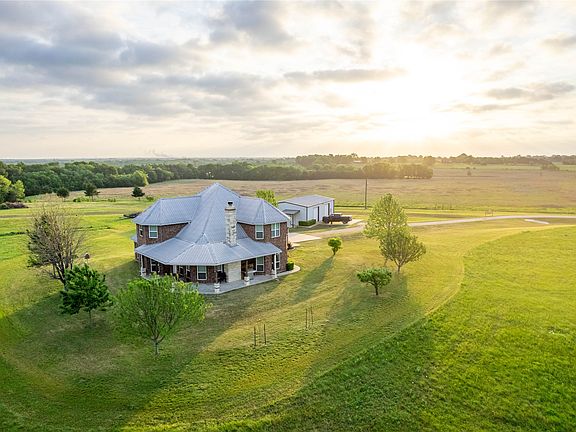 4th image of 1906 Farm Road 1506
