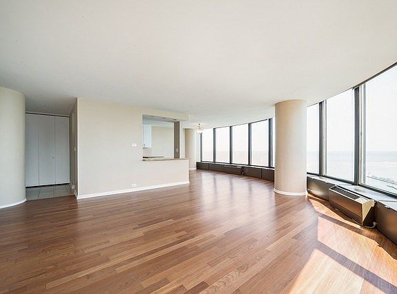 3rd image of 505 N Lake Shore Dr APT 3207