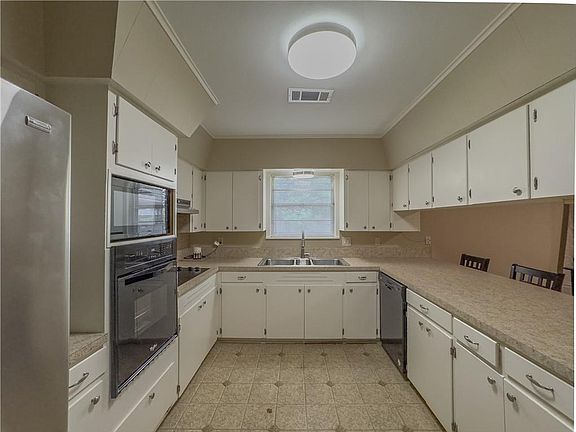 3rd image of 6312 Mil Mar Blvd