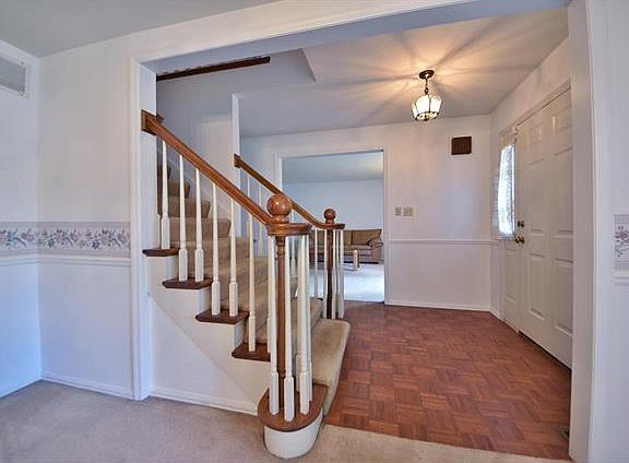 4th image of 11903 Autumn Lakes Dr