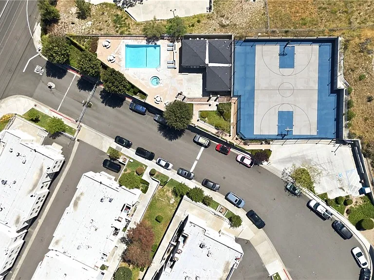 18209 Sierra Hwy #30 — Photo 44