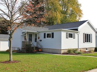 144 4th St, Sheboygan Falls, WI 53085