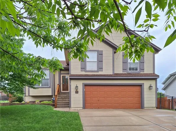 20528 W 125th Ct, Olathe, KS 66061