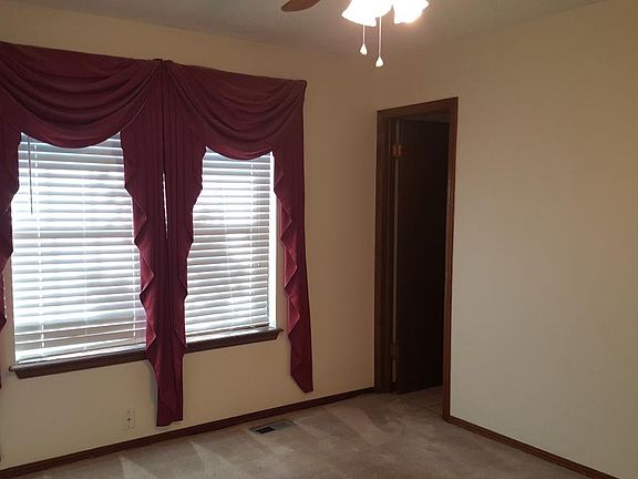 4th image of 1001 Teak Ct