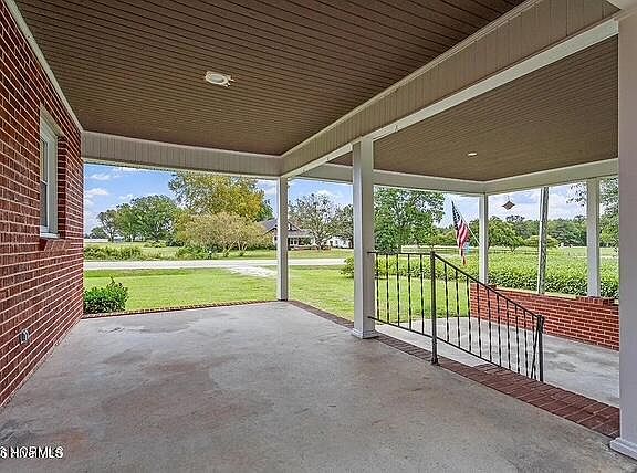 2nd image of 11843 Hobbton Highway