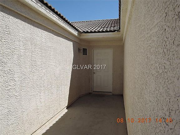 2nd image of 717 Turtleback Dr