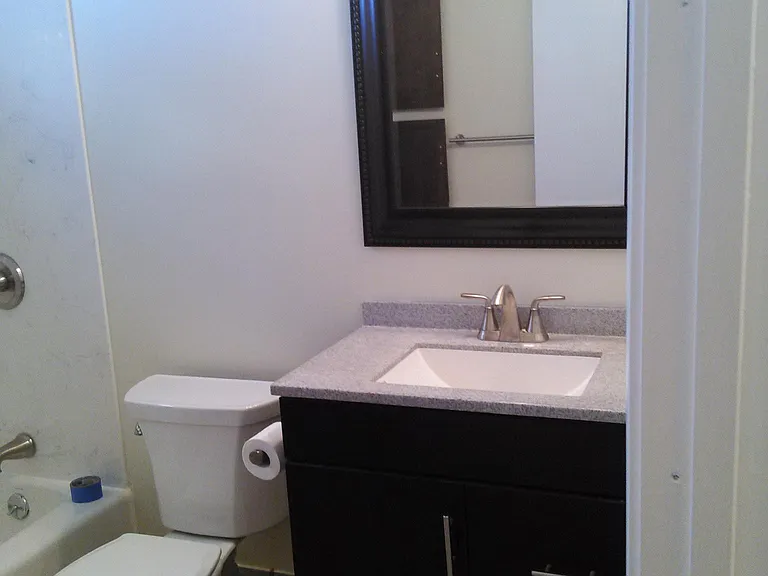 317 Parker St — Photo 11