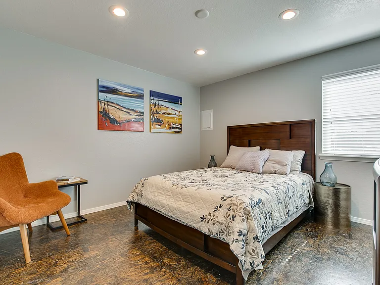 Norman Apartments — Photo 14