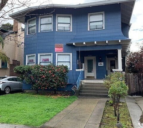 2nd image of 2620 College Ave #2