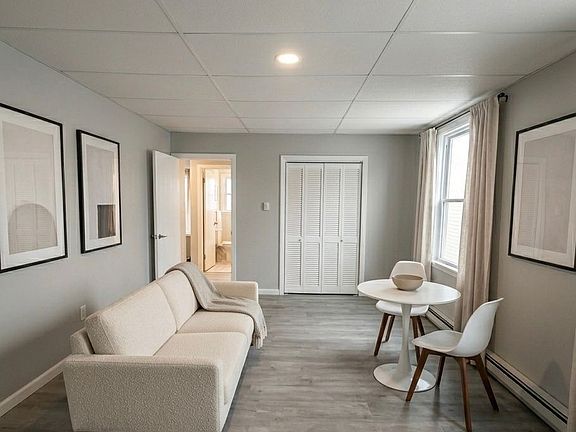 2nd image of 308-310 Barney St #1