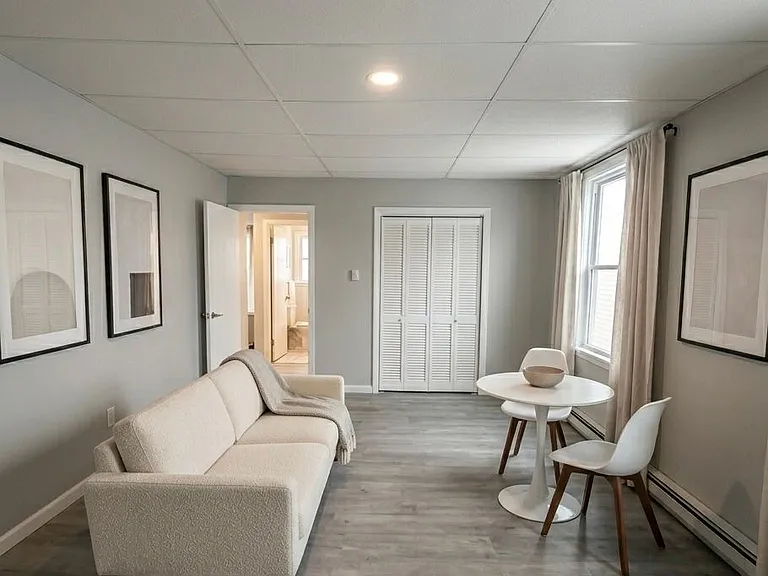 308-310 Barney St #1 — Photo 2
