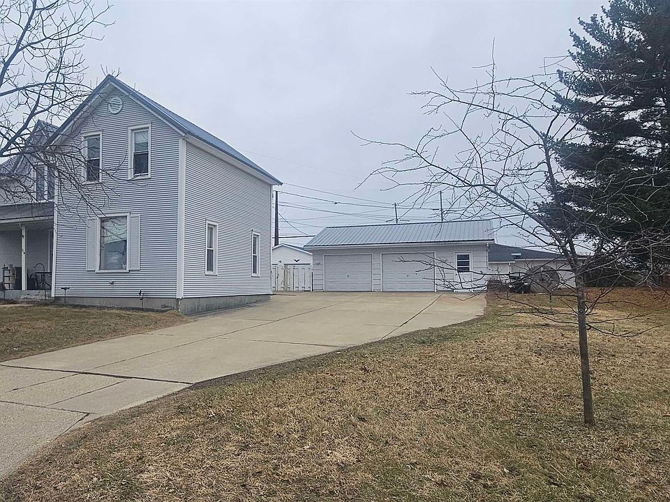 2nd image of 214 W Albert St