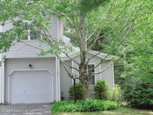 24 Fairwood Drive, Queensbury, NY 12804