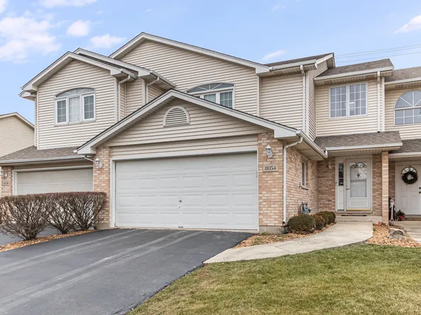 11054 Quail Dr, Mokena, IL 60448