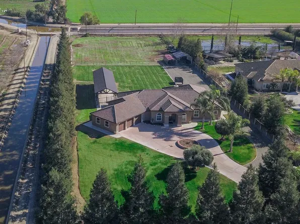 5413 Powell Rd, Denair, CA 95316