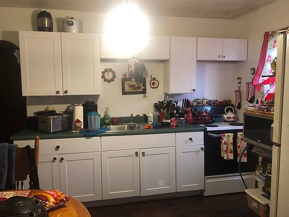 2nd image of 133 West St