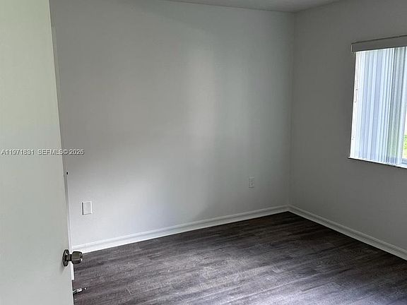 4th image of 2931 SE 13th Ave #10447