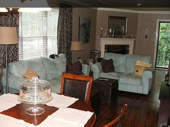 3rd image of 2098 Montreat Cir
