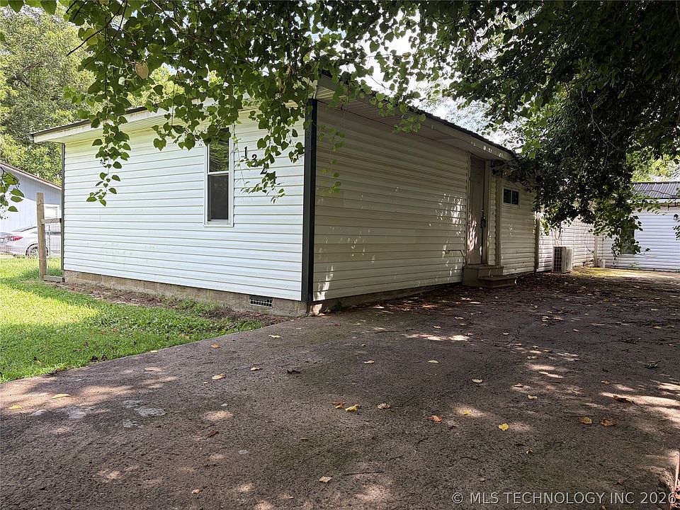 1st image of 1321 Monta Ave
