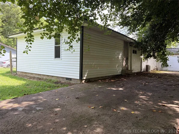 1321 Monta Ave, Muskogee, OK 74403