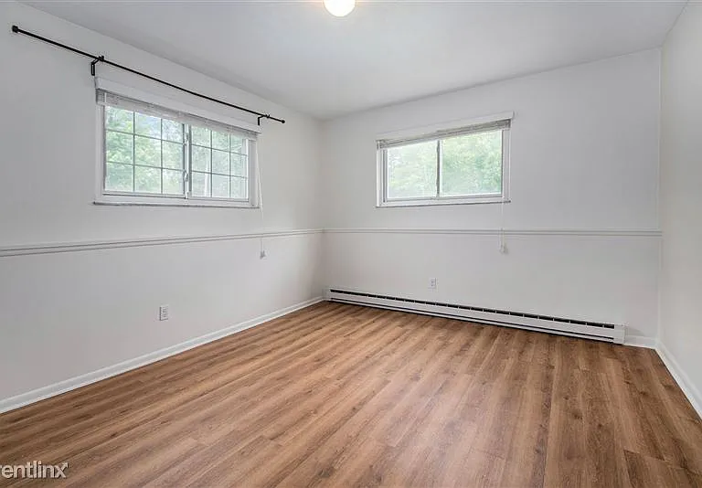 1651 Dicken Dr — Photo 5
