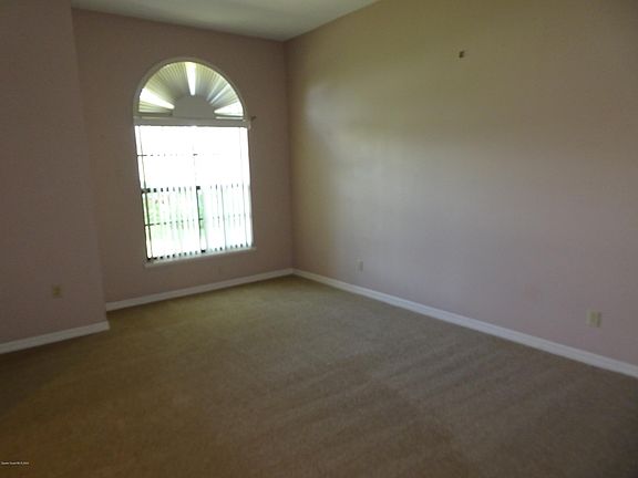 5th image of 5400 River Oaks Dr