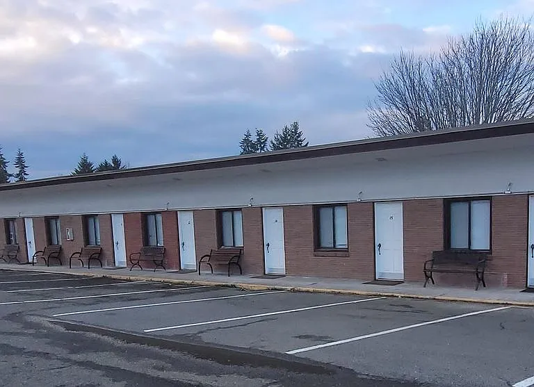 2909 E Highway 101 — Photo 1