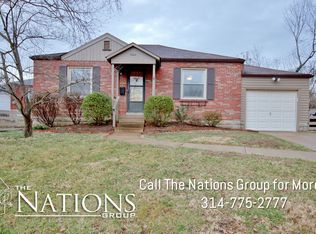 1 Marblehead Dr, Saint Louis, MO 63144