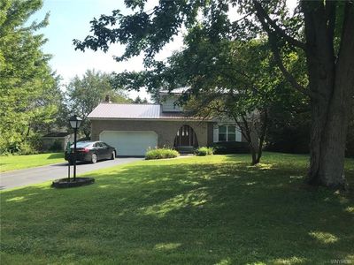 9393 S Wind Cir, Holland, NY, 14080