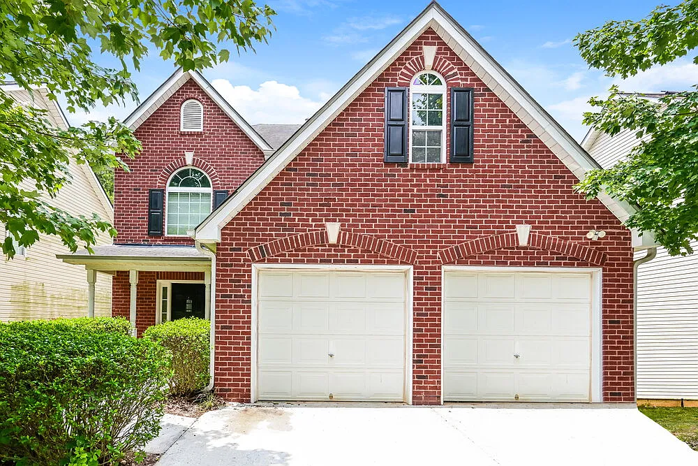 4 bed, 2.5 bath, 1954 sqft, $3,110 — Photo 1