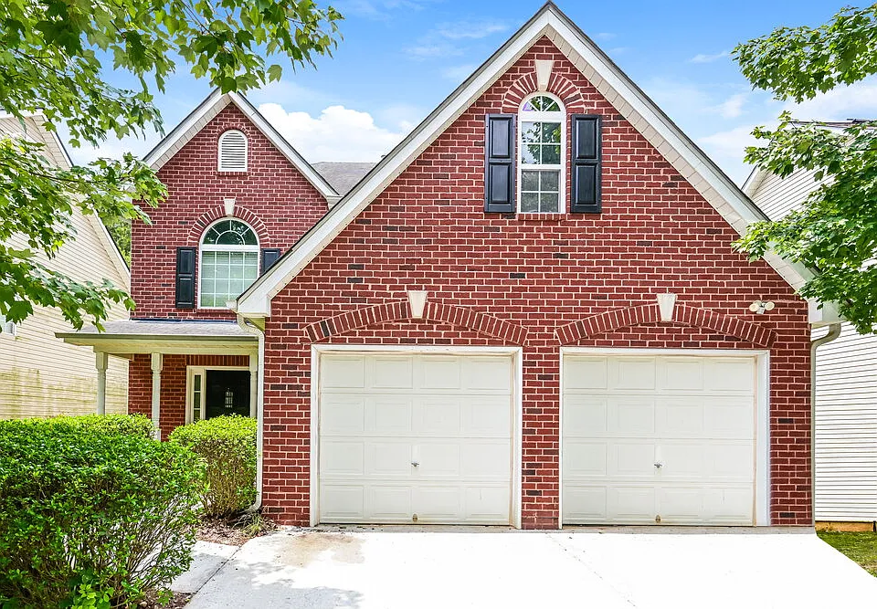 3807 Riverside Pkwy