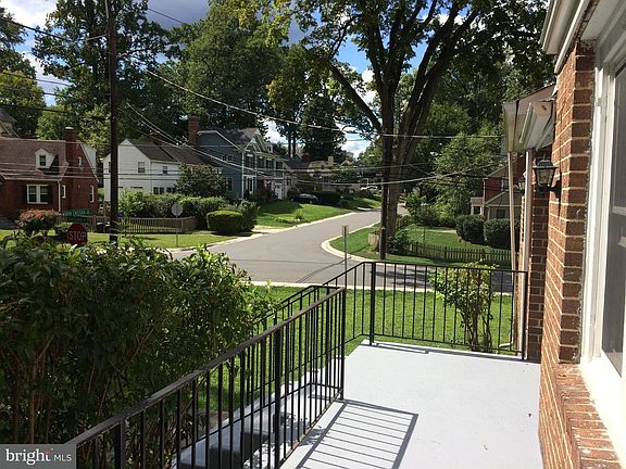 3rd image of 4553 N Chelsea Ln