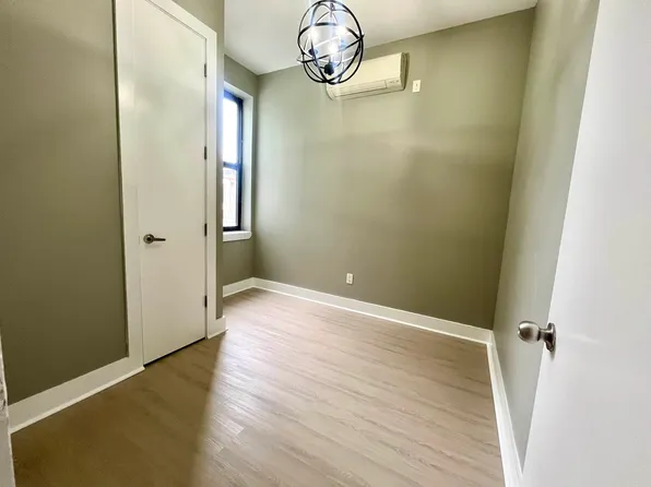 72-55 60 Lane image 7 of 8