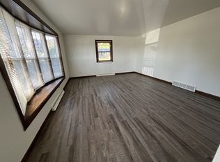 892 Marvelle Ln, Green Bay, WI 54304