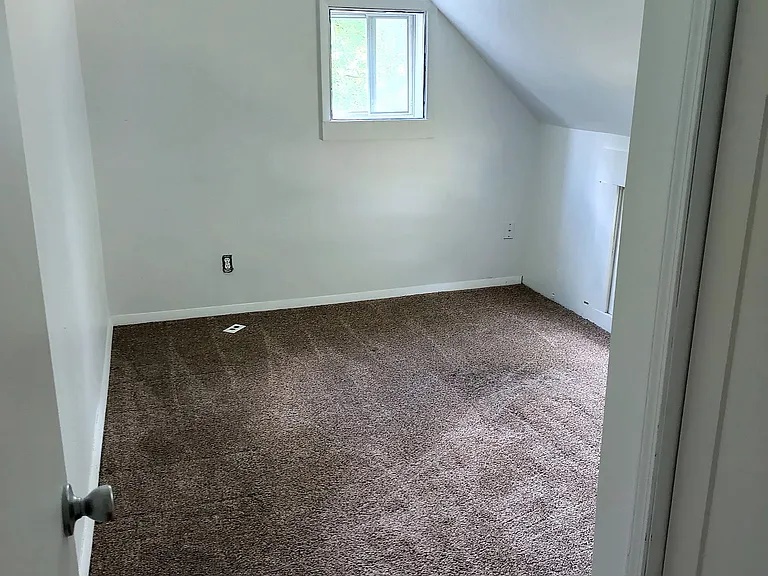 312 N Forbes St — Photo 5