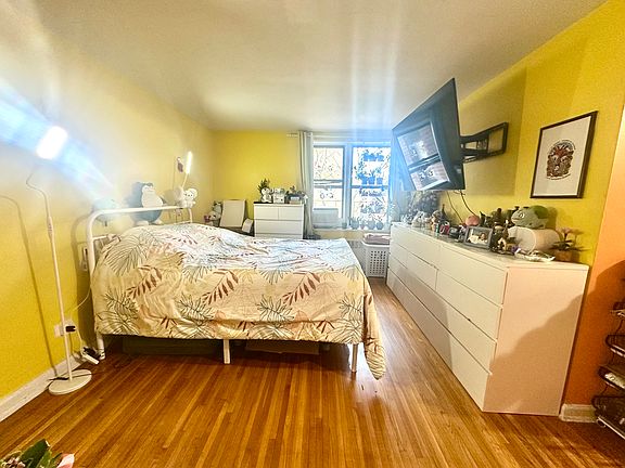 2nd image of 7210 37th Ave APT 207